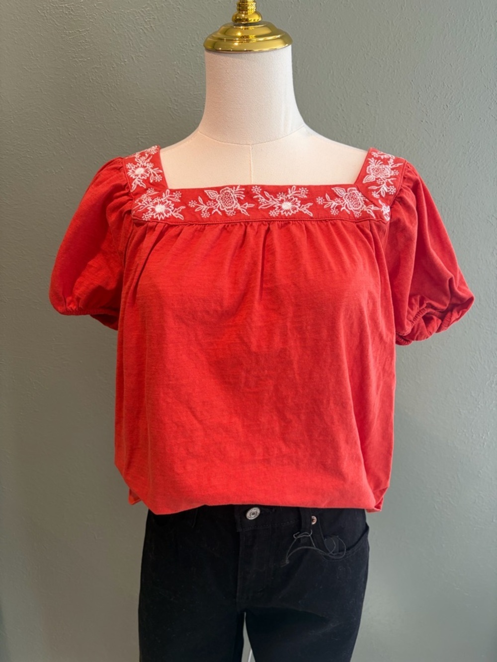 St. John's Bay Red Square Neck Embroidered Puff Sleeve Top Size Medium Petite